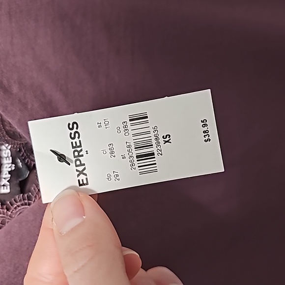 Lace Detail Tank Top - Picture 4 of 4